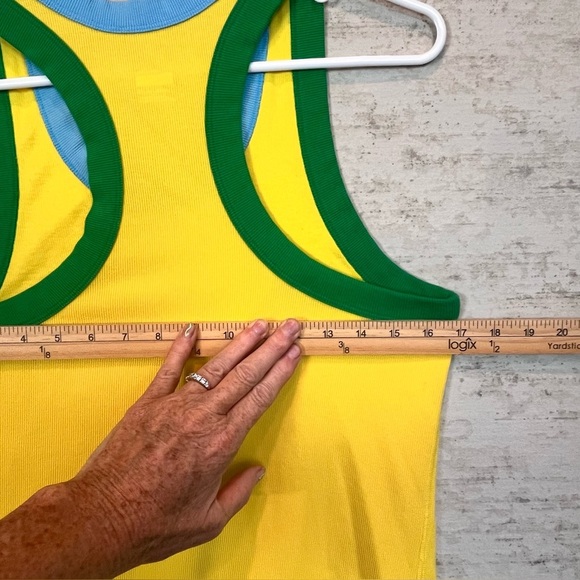 Nike Ribbed Tank Top 33 Yellow Green Sz L Cool Unique Athletic Track Gorpcore - Picture 13 of 14